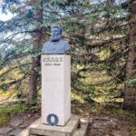 Juhan Kunderin monumentti